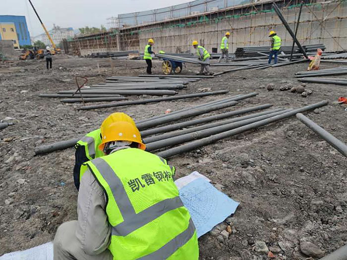 江山螺栓球网架结构